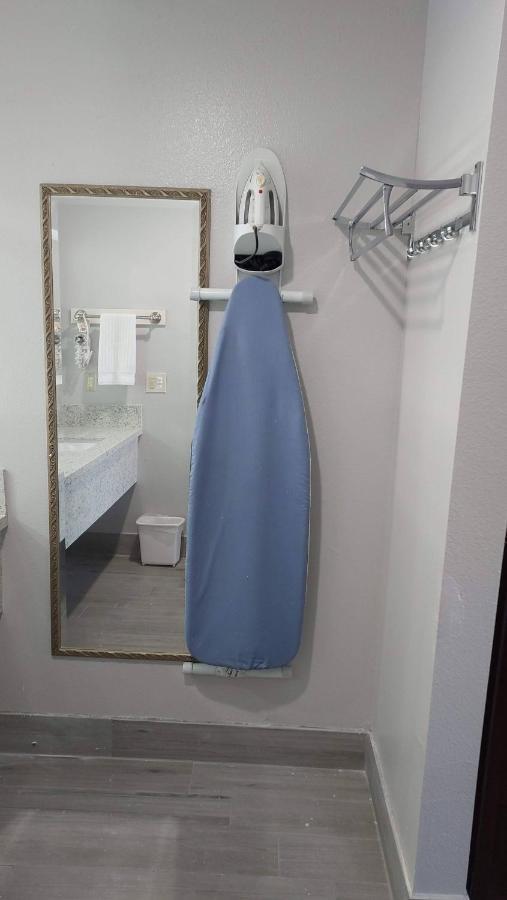 Regency Inn Norco Buitenkant foto